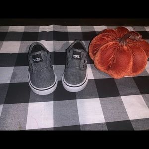 Size 4 toddler vans!